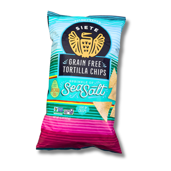 Siete Grain Free Tortilla Chips – Sea Salt - 15 oz (425 g) Family Pack, showcasing the light and crispy texture made with wholesome ingredients like cassava flour and avocado oil.