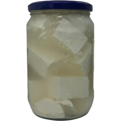 Close-up view of Aleppo akkawi cheese highlighting its rich flavor and origins.