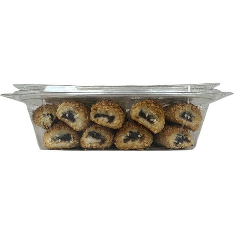 Olive mountain santarosa Dates cookie - a close-up view of the exquisite Olive Mountain dates cookie, highlighting its inviting appearance and gourmet quality.