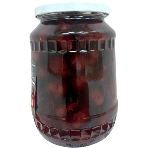 Close-up of Marcopolo sour cherries emphasizing the vibrant color and freshness of organic sour cherries.