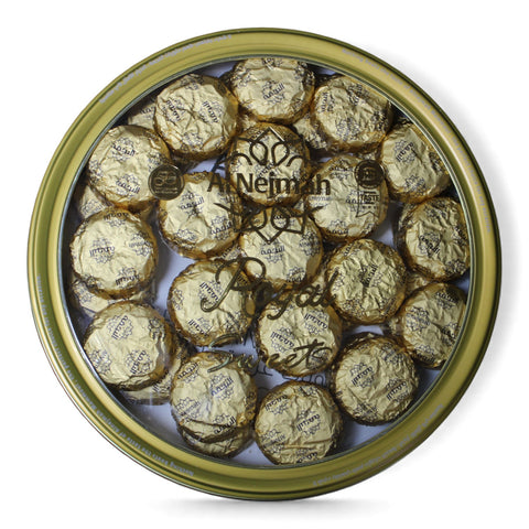 Close-up view of Al Nejmah Sweets Royal Dates Maamoul Wrapped 1000g showcasing gourmet maamoul cookies with a rich date filling.