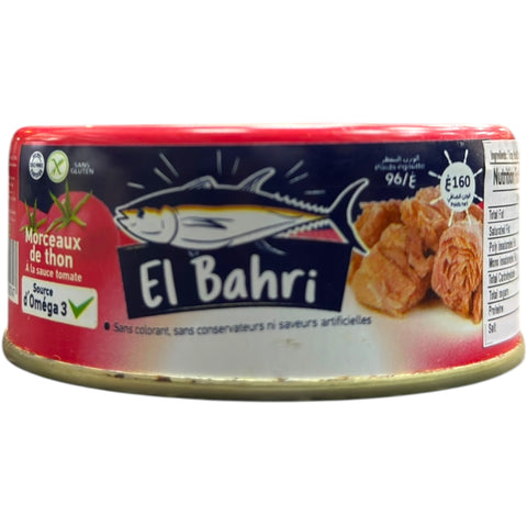 Close-up of El Bahri Tuna in Tomato Sauce – 160g highlighting the quality of tuna and sauce.