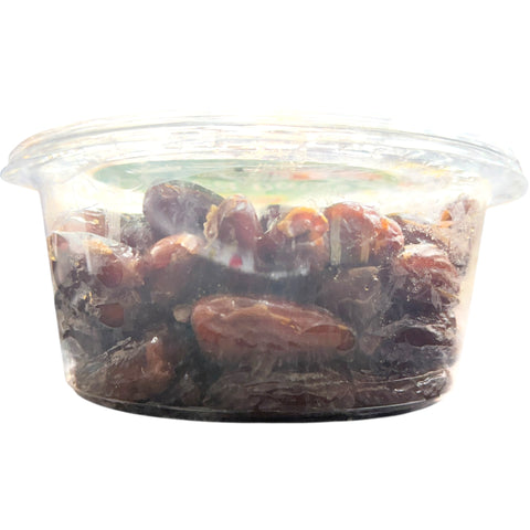 Close-up view of Baraka Deglet Nour Pitted Dates 680g highlighting the natural sweetness and rich texture.