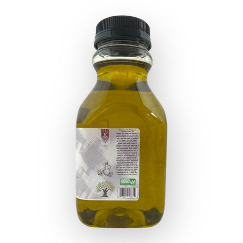 Close-up of Palestinian Extra Virgin Olive Oil emphasizing its premium quality and fruity flavor profile.
