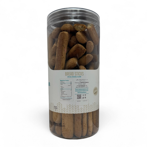 Close-up of Qabalan Fingers Sticks Anise 450 G highlighting the unique texture and anise seasoning.