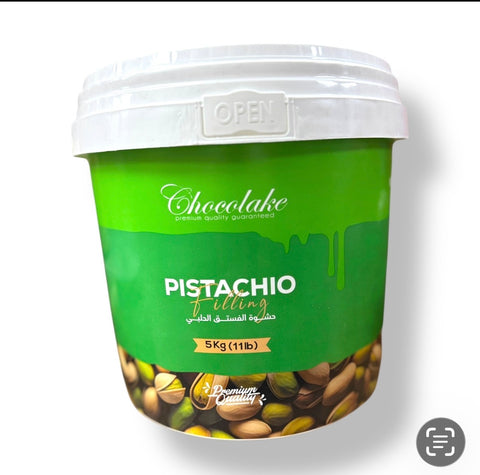 Chocolake Pistachio Flavor Filling - Premium quality pistachio flavor filling with a net weight of 5 kg, featuring ingredients like vegetable oil, sugar, and 17% pistachio.