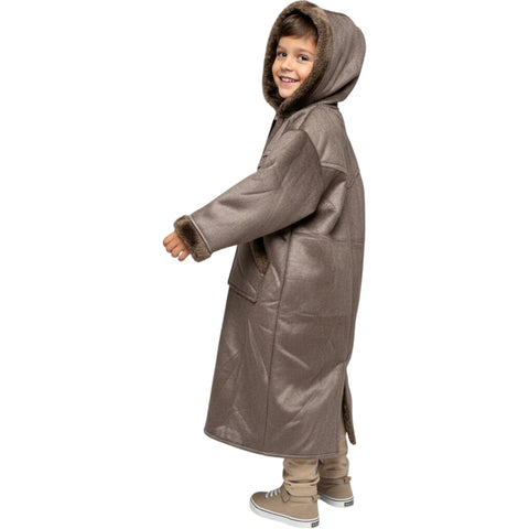 Stylish image of the Kids Winter Fur Coat – Hooded 3-4 y old against a winter backdrop.